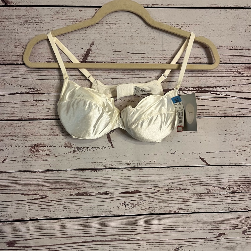 🆕 Christian Dior padded Bra